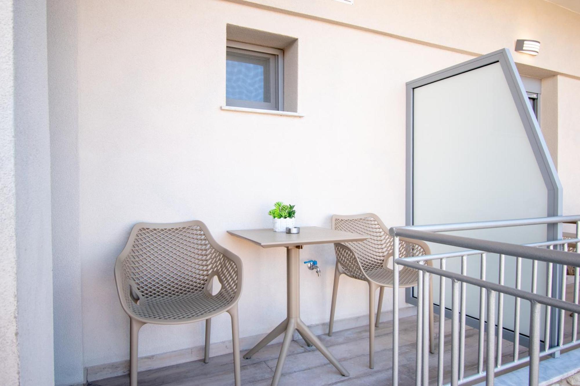 Magdalena Seaside Apartments Неа-Рода Экстерьер фото