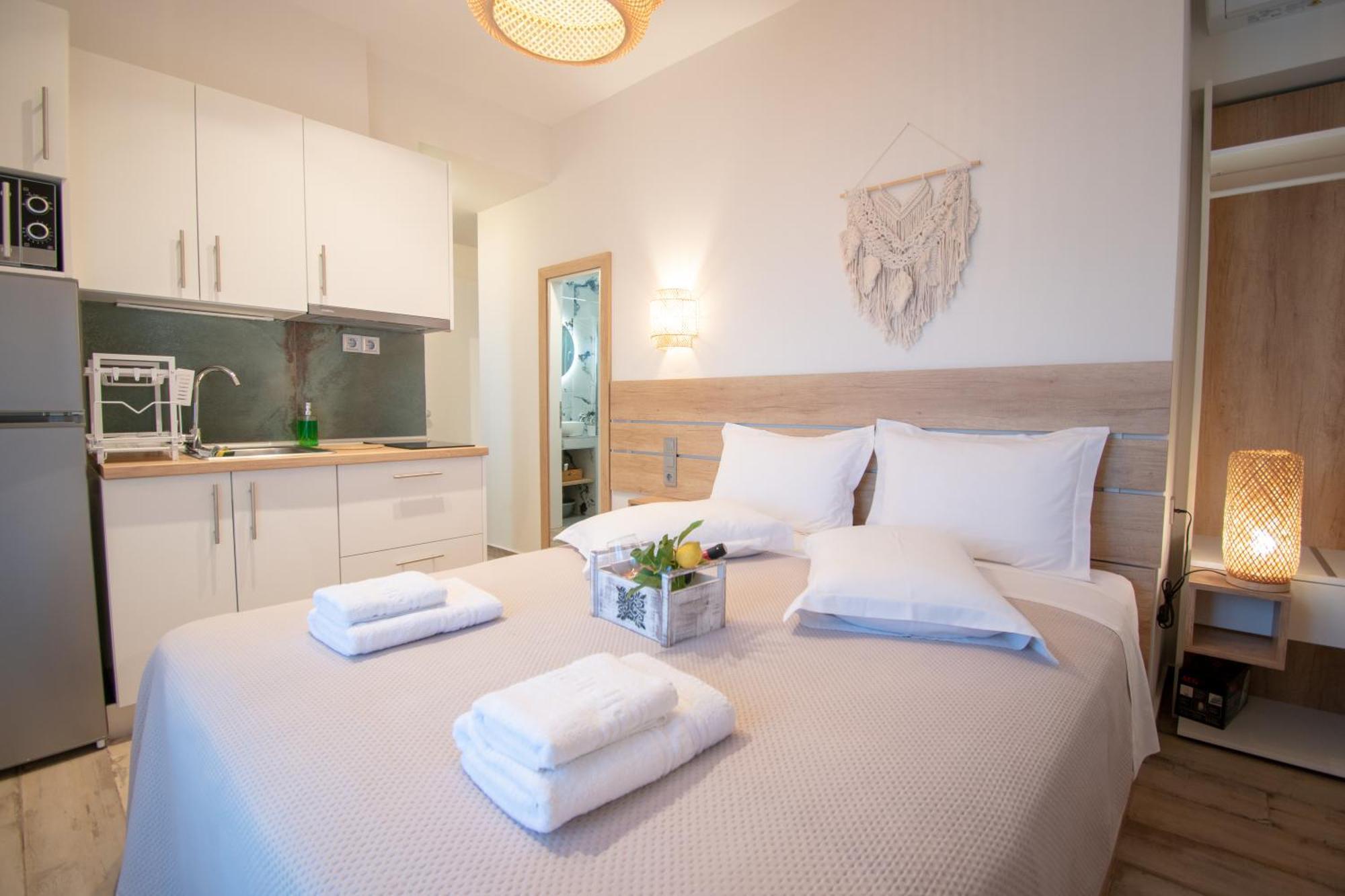 Magdalena Seaside Apartments Неа-Рода Экстерьер фото